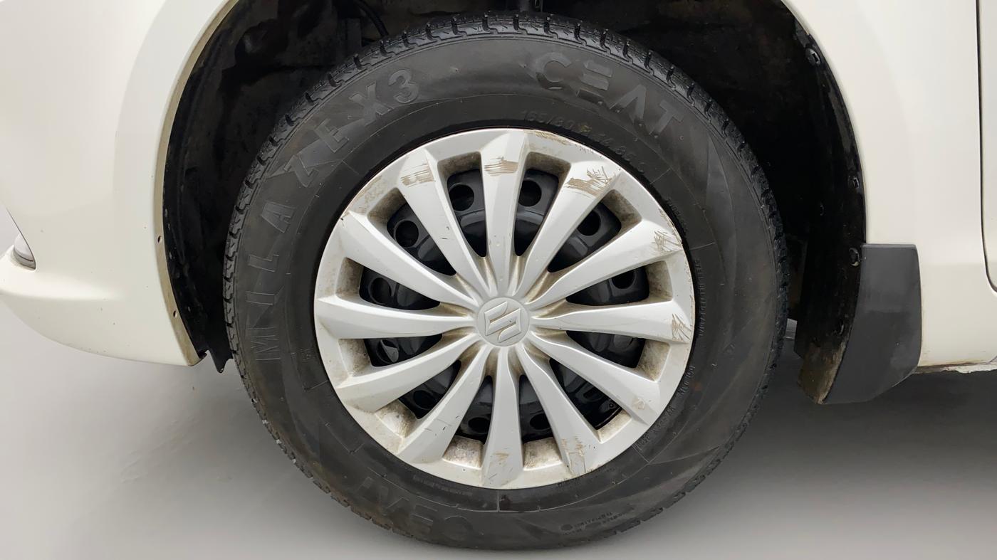 2015 Maruti Swift Dzire VXI, Petrol, Manual, 1,03,908 km, Left Front Wheel