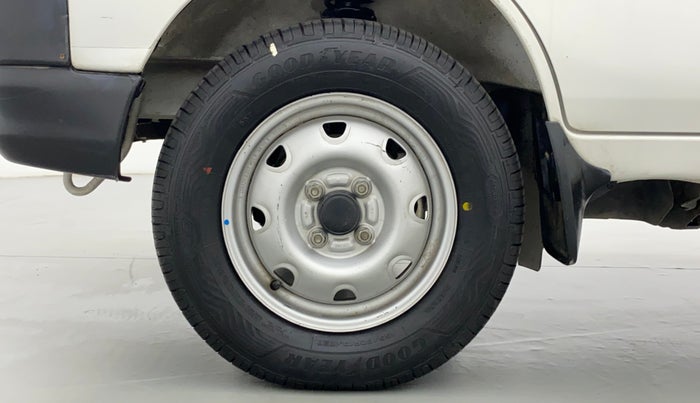 2016 Maruti Eeco 5 STR CNG WITH HTR, CNG, Manual, 55,338 km, Left Front Wheel