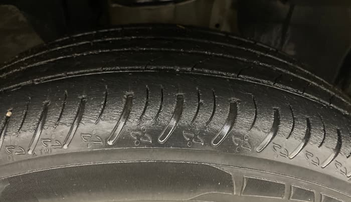 2022 Nissan MAGNITE XV PREMIUM TURBO CVT, Petrol, Automatic, 48,191 km, Right Front Tyre Tread