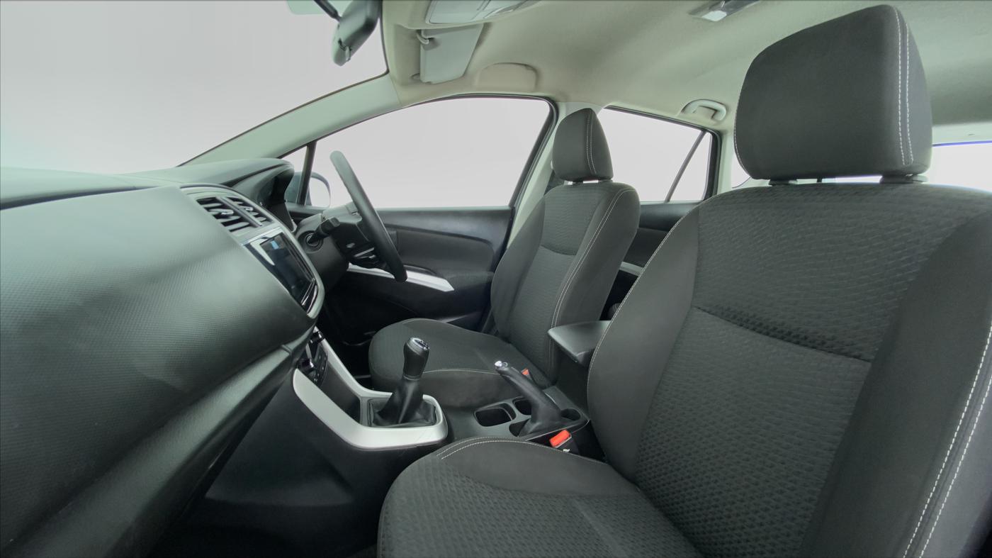 2017 Maruti S Cross ZETA 1.3, Diesel, Manual, 37,911 km, Right Side Front Door Cabin