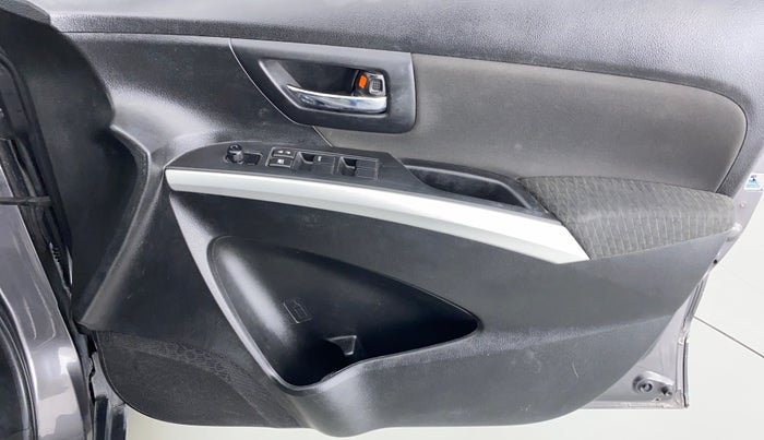 2017 Maruti S Cross ZETA 1.3, Diesel, Manual, 37,911 km, Driver Side Door Panels Control