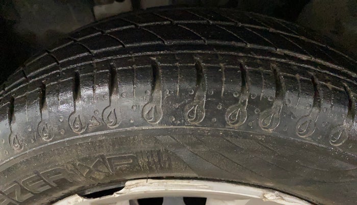 2020 Renault Kwid RXT 1.0 AMT (O), Petrol, Automatic, 54,112 km, Left Front Tyre Tread