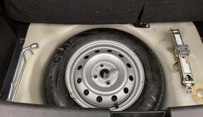 2016 Maruti Swift LXI OPT, Petrol, Manual, 28,192 km, Spare Tyre