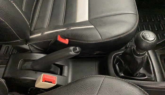 2016 Maruti Swift LXI OPT, Petrol, Manual, 28,192 km, Gear Lever