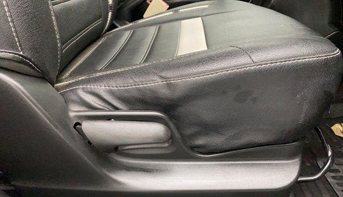 2016 Maruti Swift LXI OPT, Petrol, Manual, 28,192 km, Driver Side Adjustment Panel