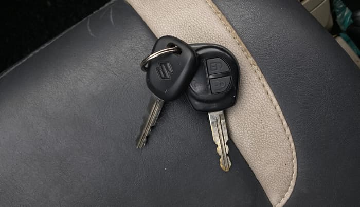 2021 Maruti Alto VXI PLUS, Petrol, Manual, 30,201 km, Key Close Up