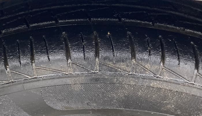 2021 Maruti Alto VXI PLUS, Petrol, Manual, 30,201 km, Left Front Tyre Tread
