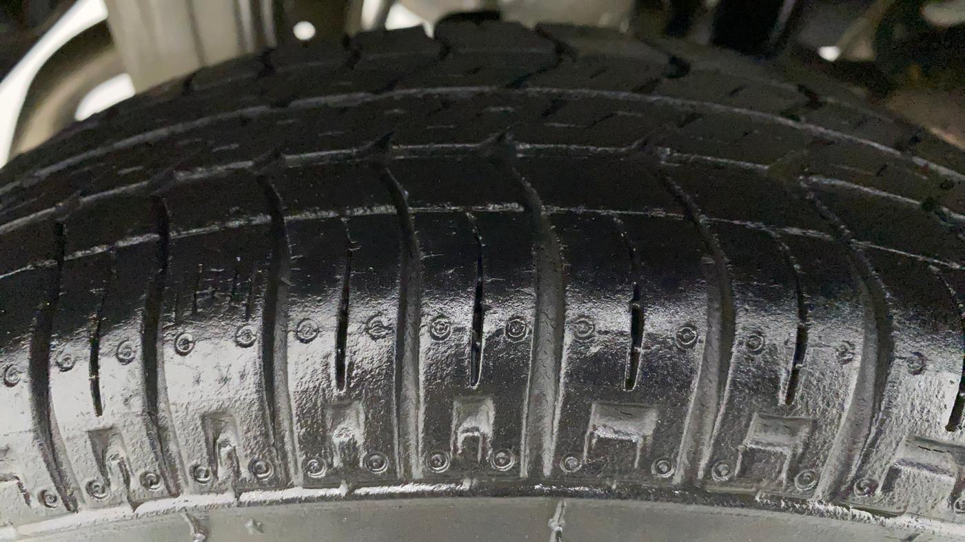 2017 Maruti Alto 800 LXI, Petrol, Manual, 39,560 km, Right Rear Tyre Tread