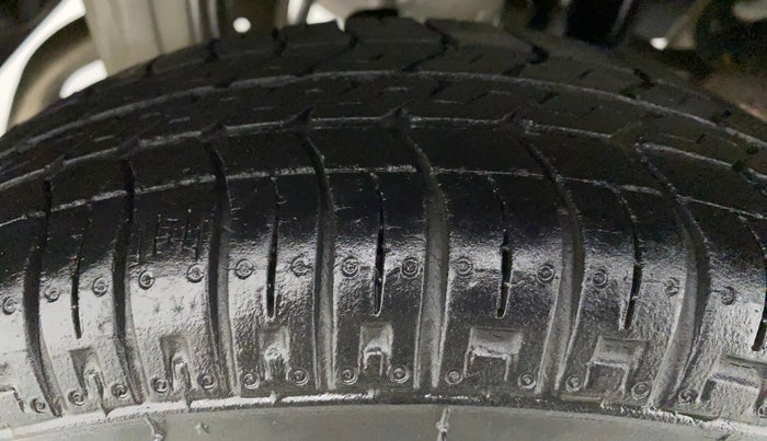 2017 Maruti Alto 800 LXI, Petrol, Manual, 39,560 km, Right Rear Tyre Tread