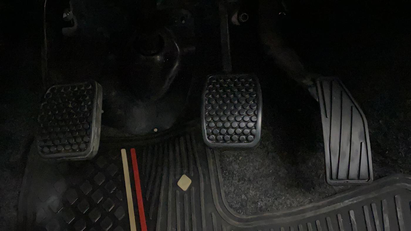 2017 Maruti Alto 800 LXI, Petrol, Manual, 39,560 km, Pedals
