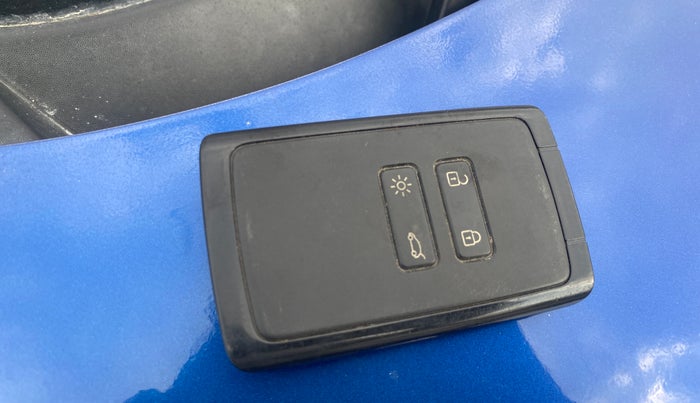 2022 Renault TRIBER RXZ, Petrol, Manual, 20,165 km, Key Close Up