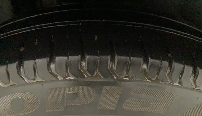2018 Maruti Dzire VXI AMT, Petrol, Automatic, 51,852 km, Right Rear Tyre Tread