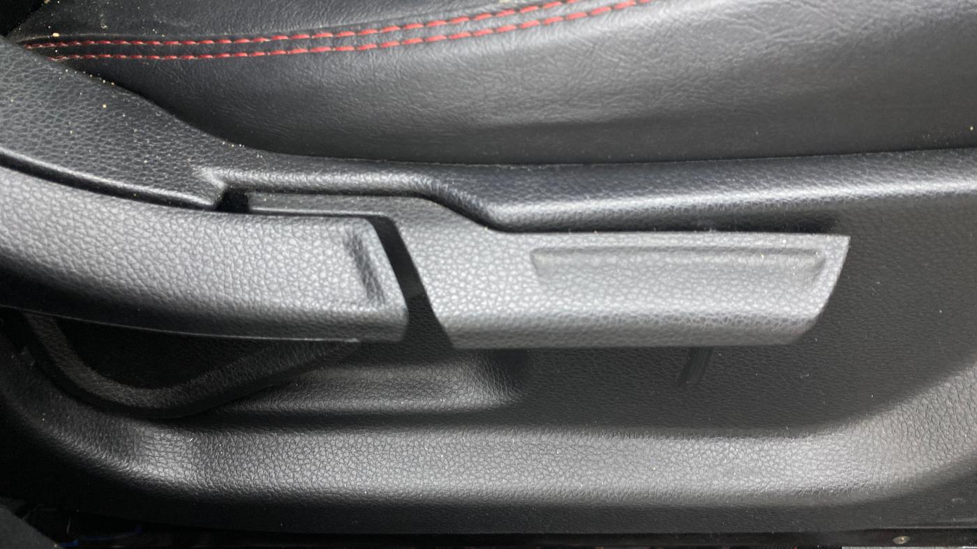 2023 KIA SONET HTX 1.5 AT, Diesel, Automatic, 43,708 km, Driver Side Adjustment Panel