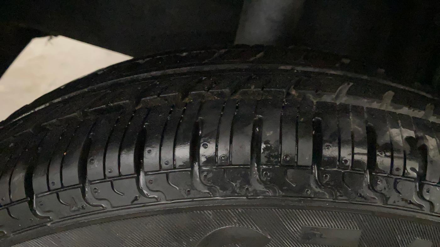 2017 Datsun Go T, Petrol, Manual, 34,567 km, Right Rear Tyre Tread