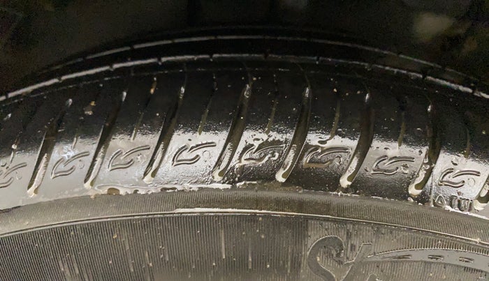 2021 KIA SONET GTX PLUS 1.0 DCT, Petrol, Automatic, 23,814 km, Left Front Tyre Tread