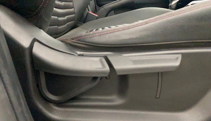 2021 KIA SONET GTX PLUS 1.0 DCT, Petrol, Automatic, 23,814 km, Driver Side Adjustment Panel