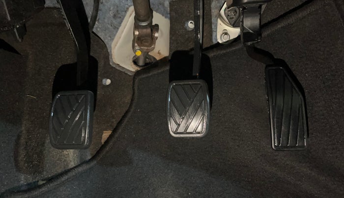 2019 Maruti New Wagon-R LXI 1.0, Petrol, Manual, 38,664 km, Pedals