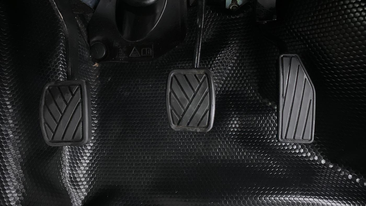 2021 Maruti New Wagon-R VXI 1.0, Petrol, Manual, 5,560 km, Pedals
