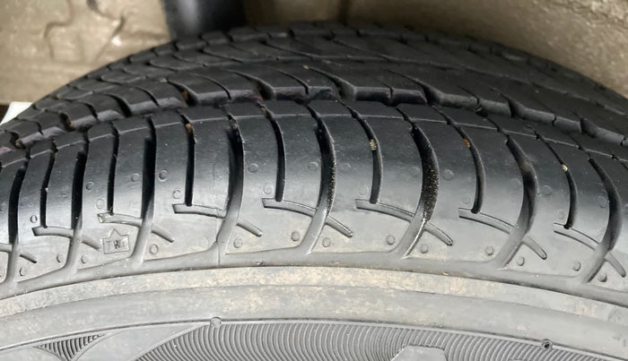 2021 Maruti New Wagon-R VXI 1.0, Petrol, Manual, 5,560 km, Right Rear Tyre Tread