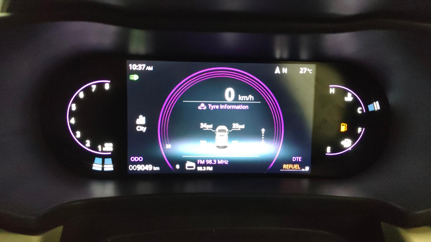 2025 Tata ALTROZ Accomplished S Petrol 5 MT, CNG, Manual, 9,049 km, Odometer Image