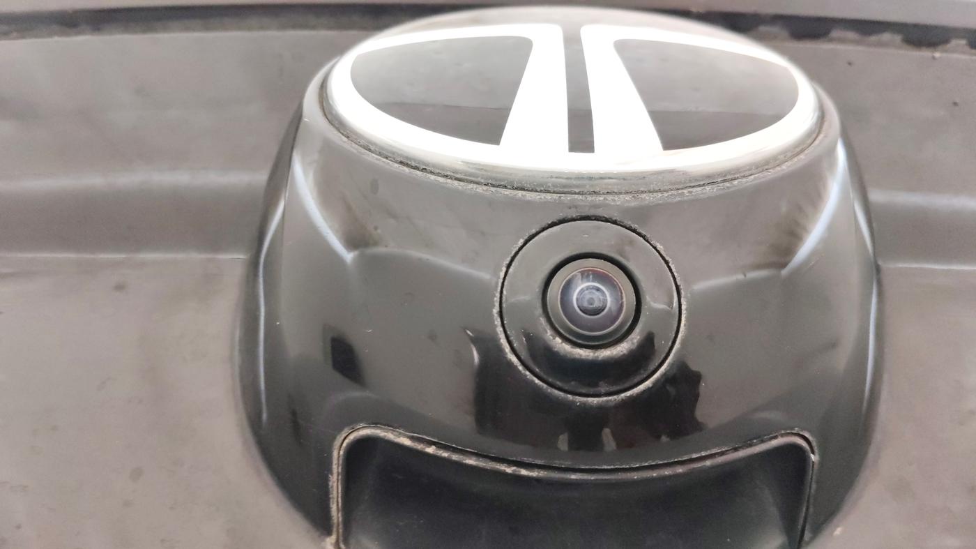 2025 Tata ALTROZ Accomplished S Petrol 5 MT, CNG, Manual, 9,049 km, Parking Camera