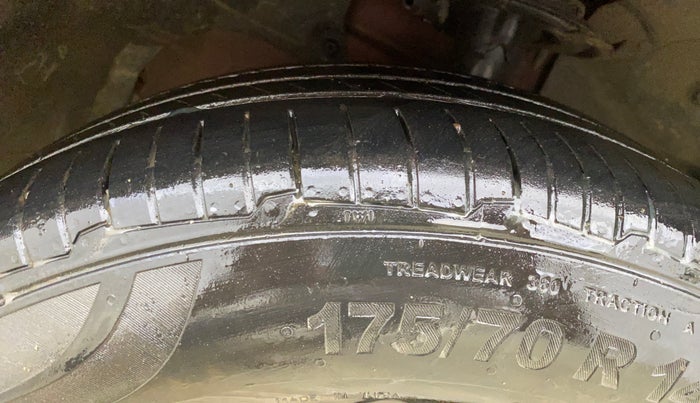 2016 Ford New Figo TREND 1.2 PETROL, Petrol, Manual, 52,813 km, Right Front Tyre Tread