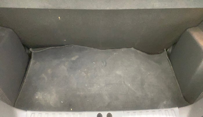 2016 Ford New Figo TREND 1.2 PETROL, Petrol, Manual, 52,813 km, Boot Inside