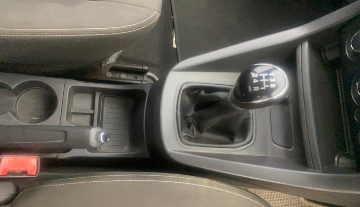 2016 Ford New Figo TREND 1.2 PETROL, Petrol, Manual, 52,813 km, Gear Lever