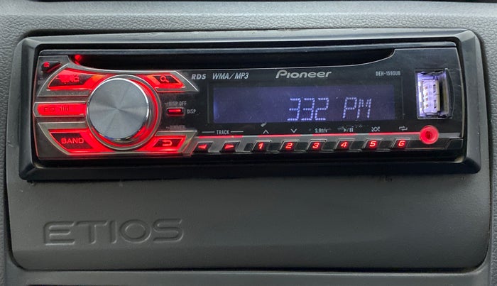 2012 Toyota Etios G, CNG, Manual, 93,524 km, Infotainment System