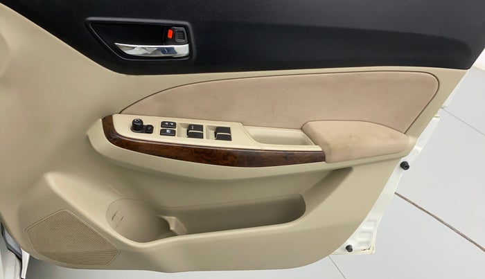 2017 Maruti Dzire ZDI Plus AMT, Diesel, Automatic, 1,27,745 km, Driver Side Door Panels Controls