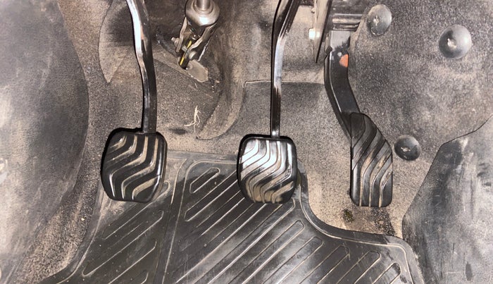 2021 Nissan MAGNITE XE, Petrol, Manual, 68,337 km, Pedals