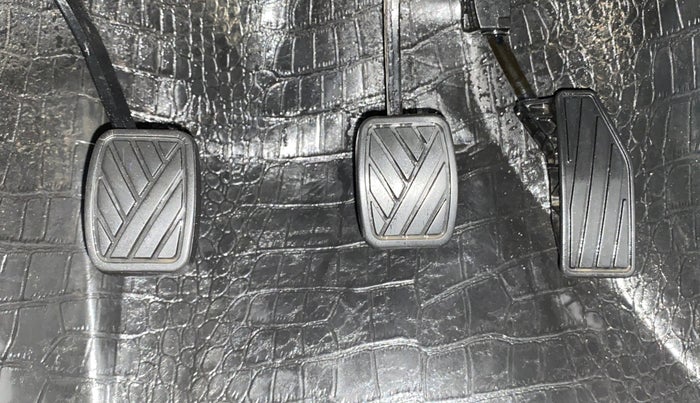 2021 Maruti Baleno DELTA PETROL 1.2, Petrol, Manual, 38,859 km, Pedals