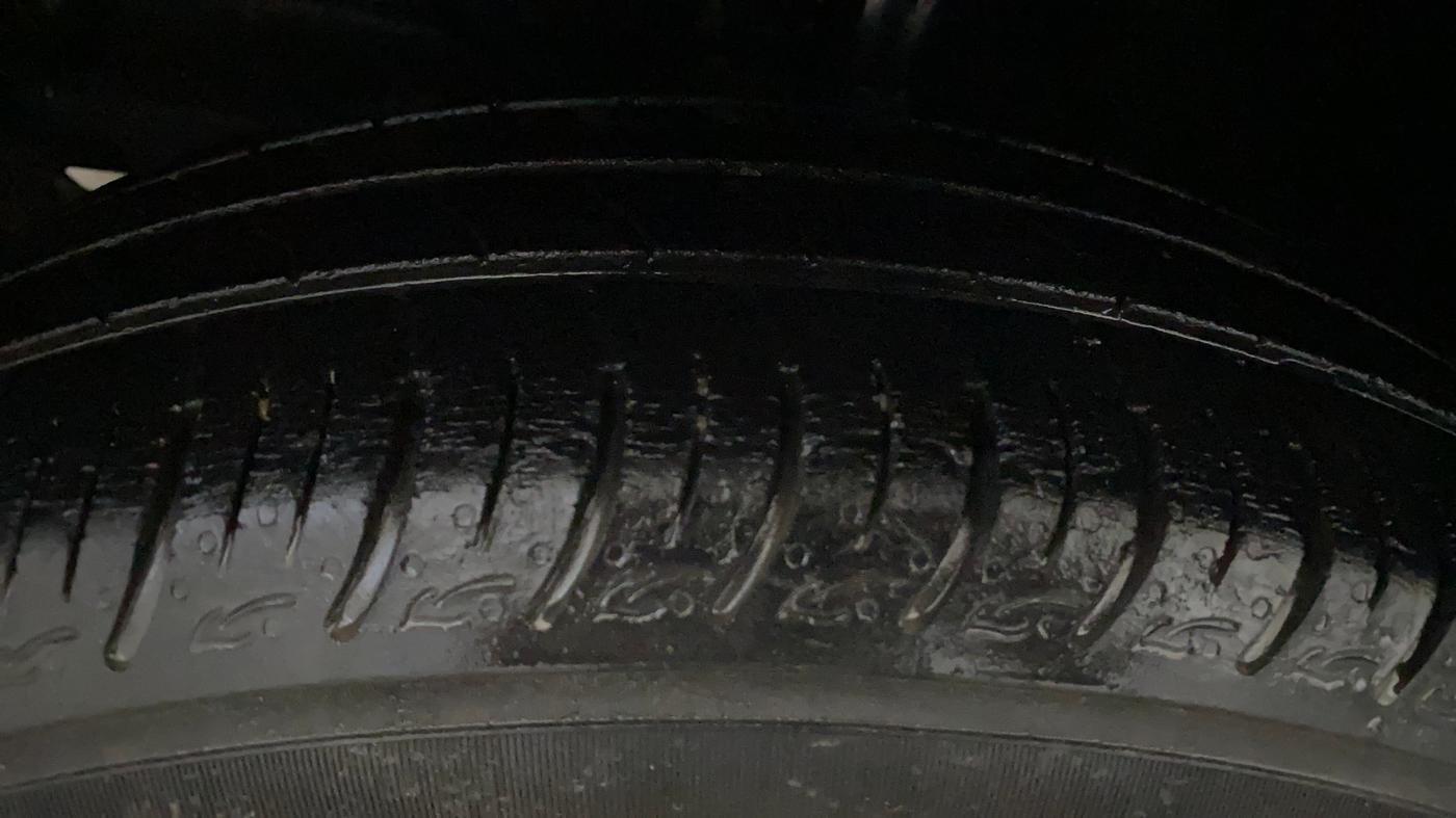2021 Maruti Baleno DELTA PETROL 1.2, Petrol, Manual, 38,934 km, Left Front Tyre Tread