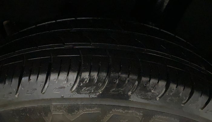 2021 Maruti Baleno DELTA PETROL 1.2, Petrol, Manual, 38,859 km, Left Rear Tyre Tread