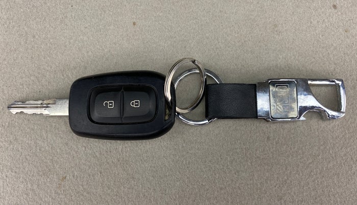 2018 Renault Duster RXS CVT 106 PS, Petrol, Automatic, 40,128 km, Key Close Up
