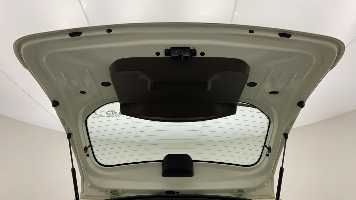 2018 Renault Duster RXS CVT 106 PS, Petrol, Automatic, 40,128 km, Boot Door Open