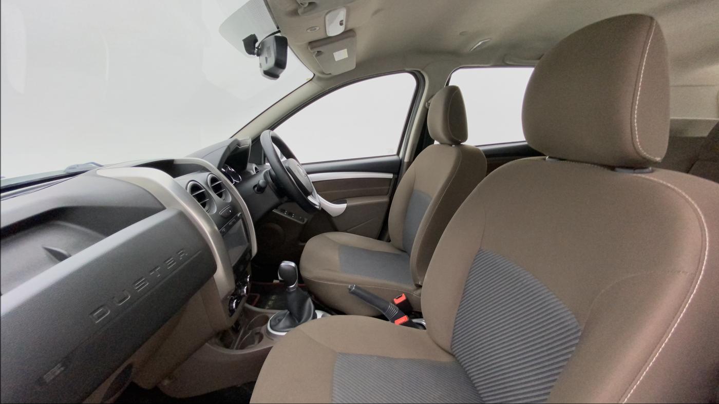 2018 Renault Duster RXS CVT 106 PS, Petrol, Automatic, 40,128 km, Right Side Front Door Cabin