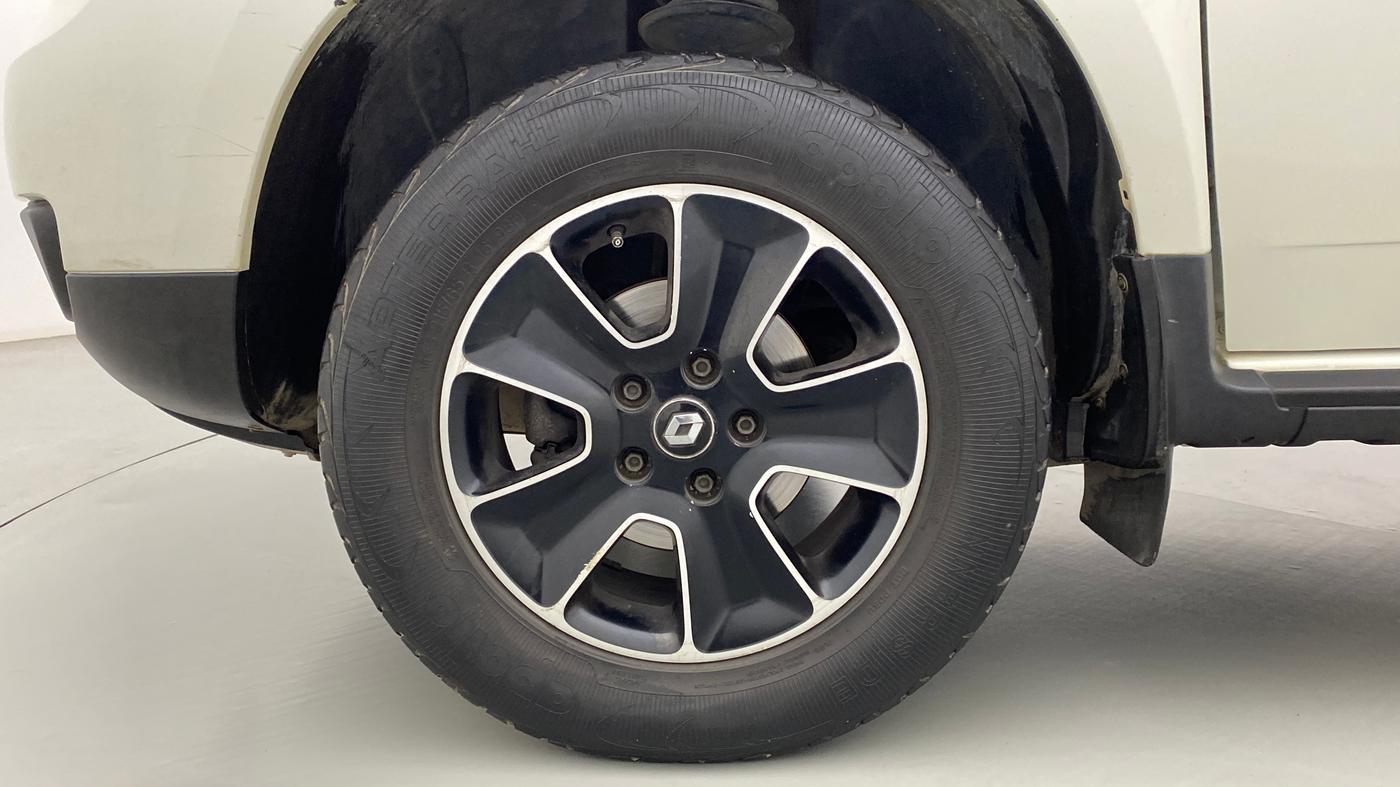 2018 Renault Duster RXS CVT 106 PS, Petrol, Automatic, 40,128 km, Left Front Wheel