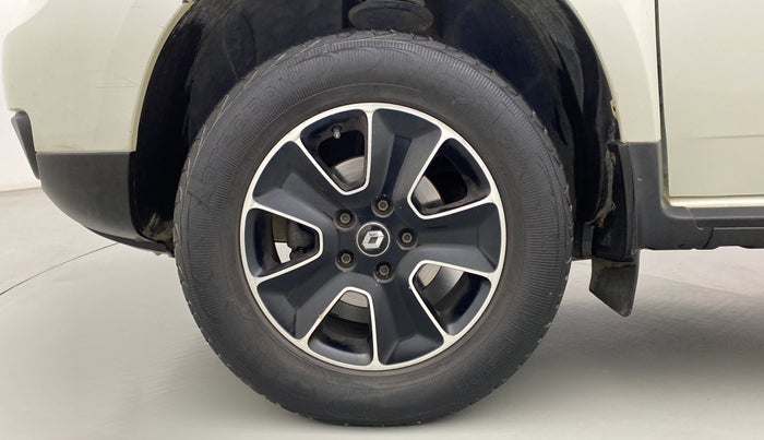 2018 Renault Duster RXS CVT 106 PS, Petrol, Automatic, 40,128 km, Left Front Wheel