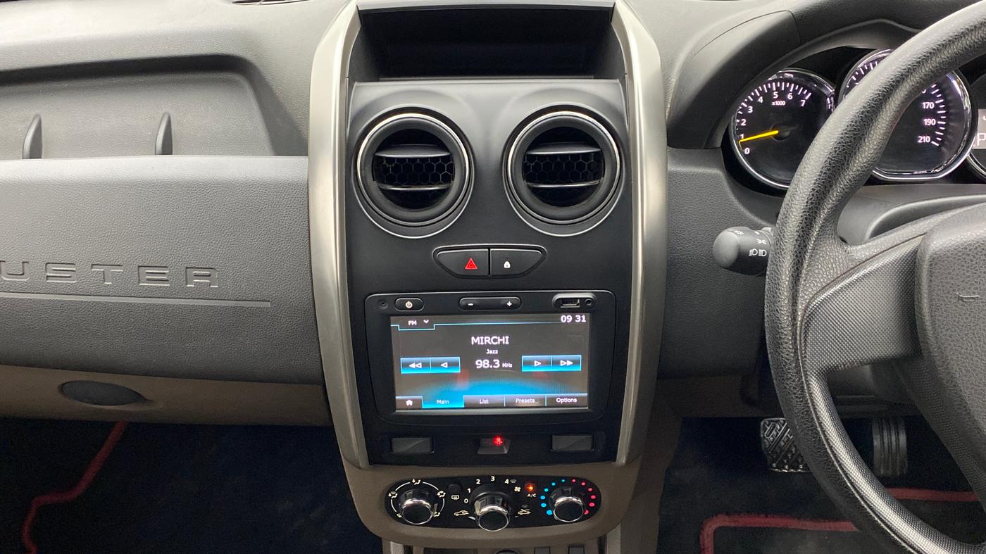 2018 Renault Duster RXS CVT 106 PS, Petrol, Automatic, 40,128 km, Air Conditioner