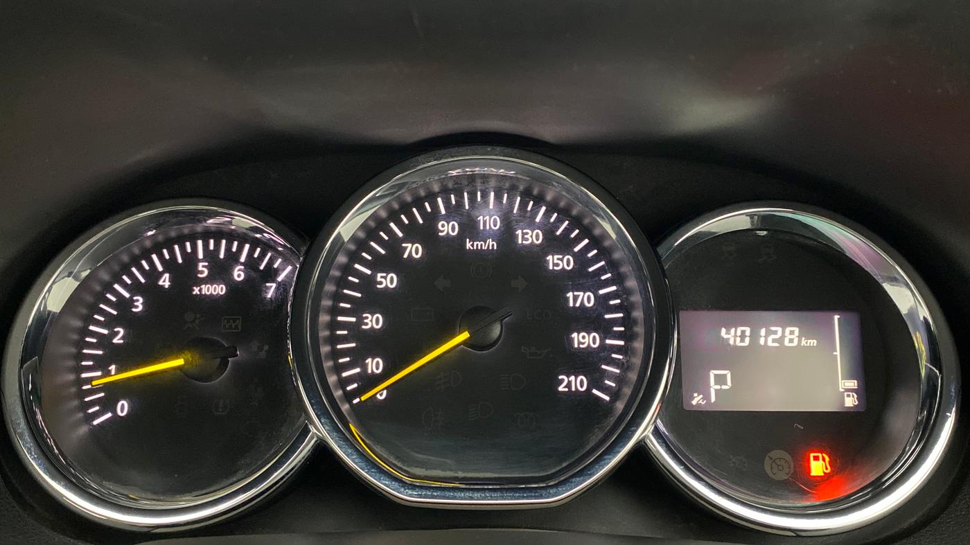2018 Renault Duster RXS CVT 106 PS, Petrol, Automatic, 40,128 km, Odometer Image