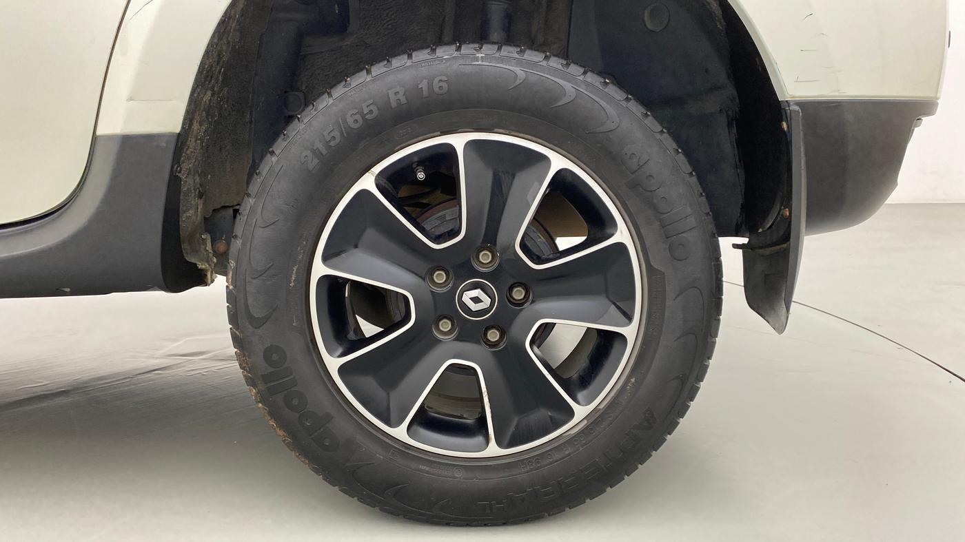 2018 Renault Duster RXS CVT 106 PS, Petrol, Automatic, 40,128 km, Left Rear Wheel