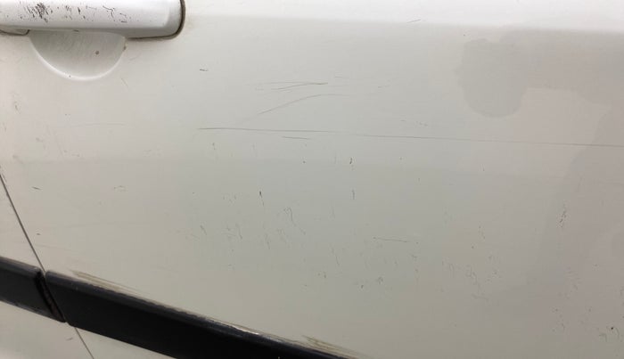 2012 Maruti Swift VXI, Petrol, Manual, 39,044 km, Driver-side door - Minor scratches