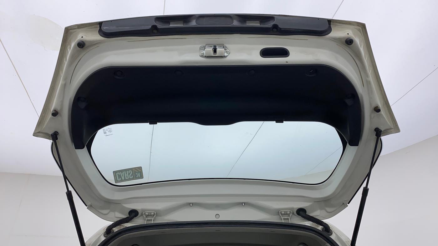 2012 Maruti Swift VXI, Petrol, Manual, 39,044 km, Boot Door Open