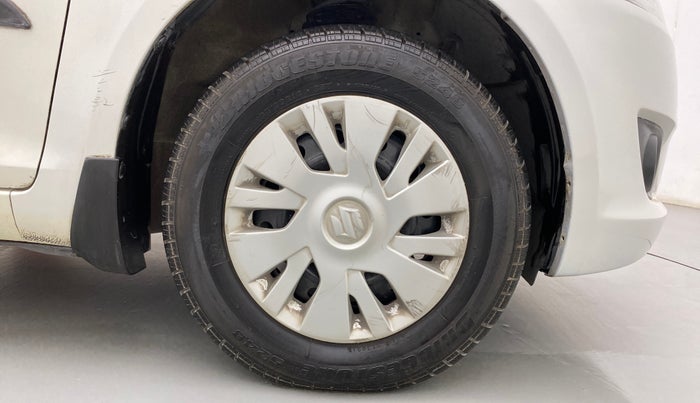 2012 Maruti Swift VXI, Petrol, Manual, 39,044 km, Right Front Wheel