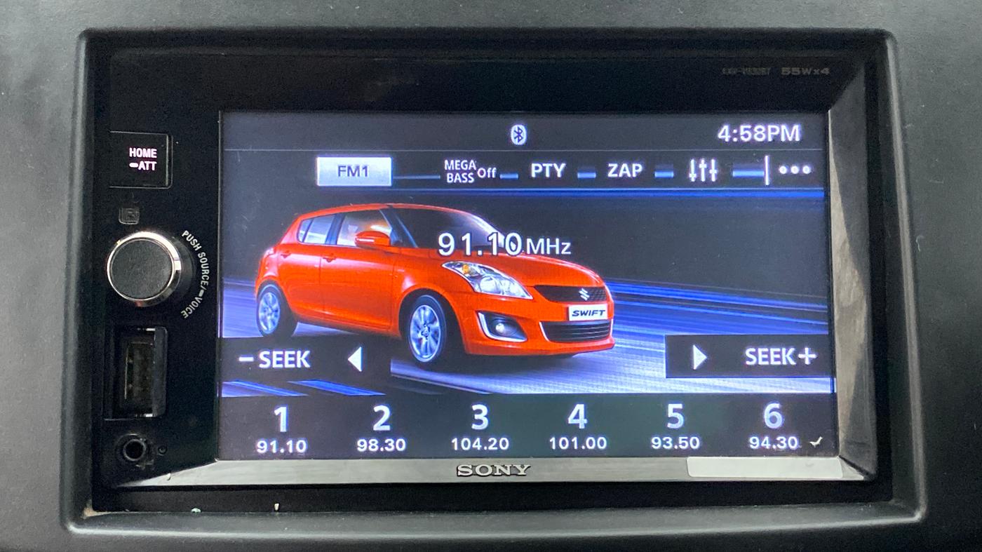 2015 Maruti Swift VXI GLORY EDITION, Petrol, Manual, 24,033 km, Infotainment System