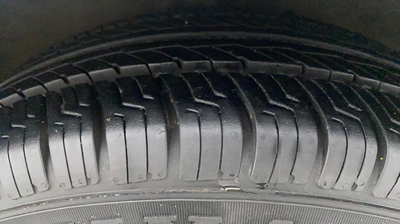 2019 Maruti Celerio ZXI, Petrol, Manual, 43,095 km, Right Front Tyre Tread