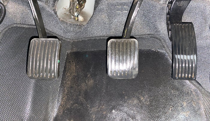 2017 Hyundai Grand i10 SPORTZ 1.2 KAPPA VTVT, CNG, Manual, 85,456 km, Pedals