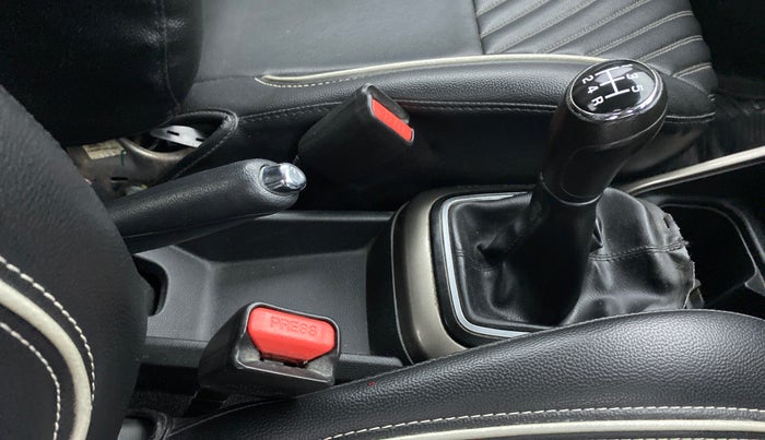 2019 Maruti IGNIS DELTA 1.2, Petrol, Manual, 51,426 km, Gear Lever