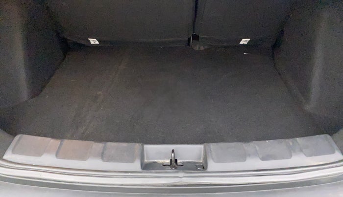 2022 Tata NEXON XZA PLUS (O) DIESEL DARK EDITION, Diesel, Automatic, 29,577 km, Boot Inside